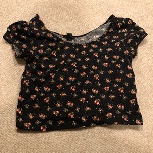 💐 Forever 21 Black Floral Crop Top 💐